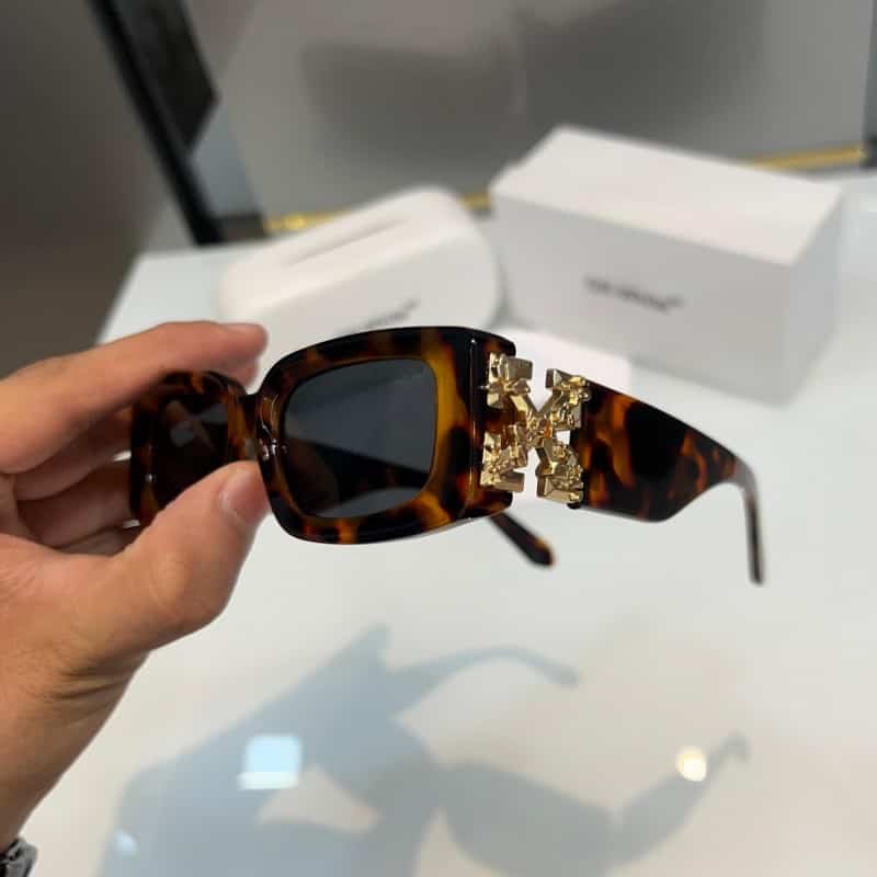 Off White Tiger Design With Gold Premium Shade 777