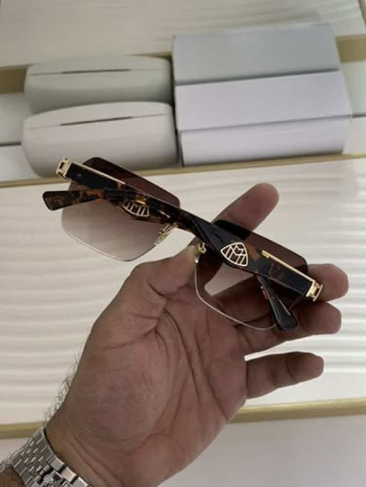 Maybach_2560_gold_brown_tiger