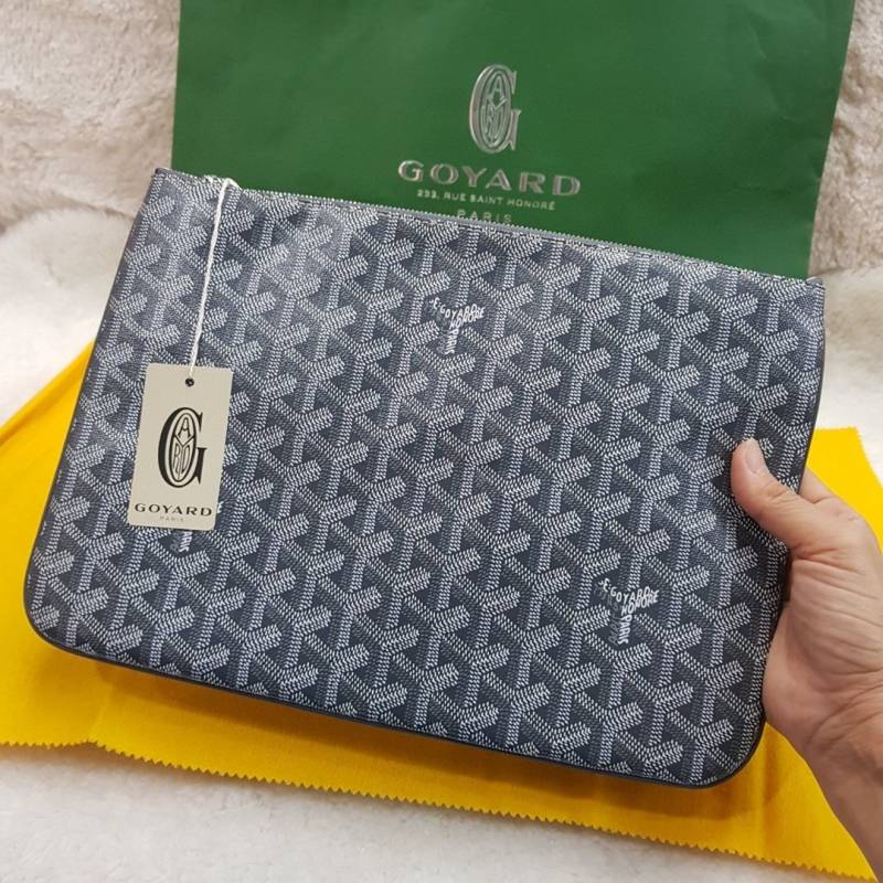Goyard Snat MM pouch in Grey Goyardine