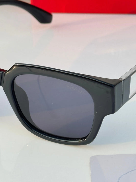 Prad_ 2330_black