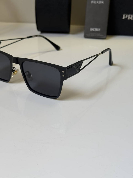 Prada_68079_Black