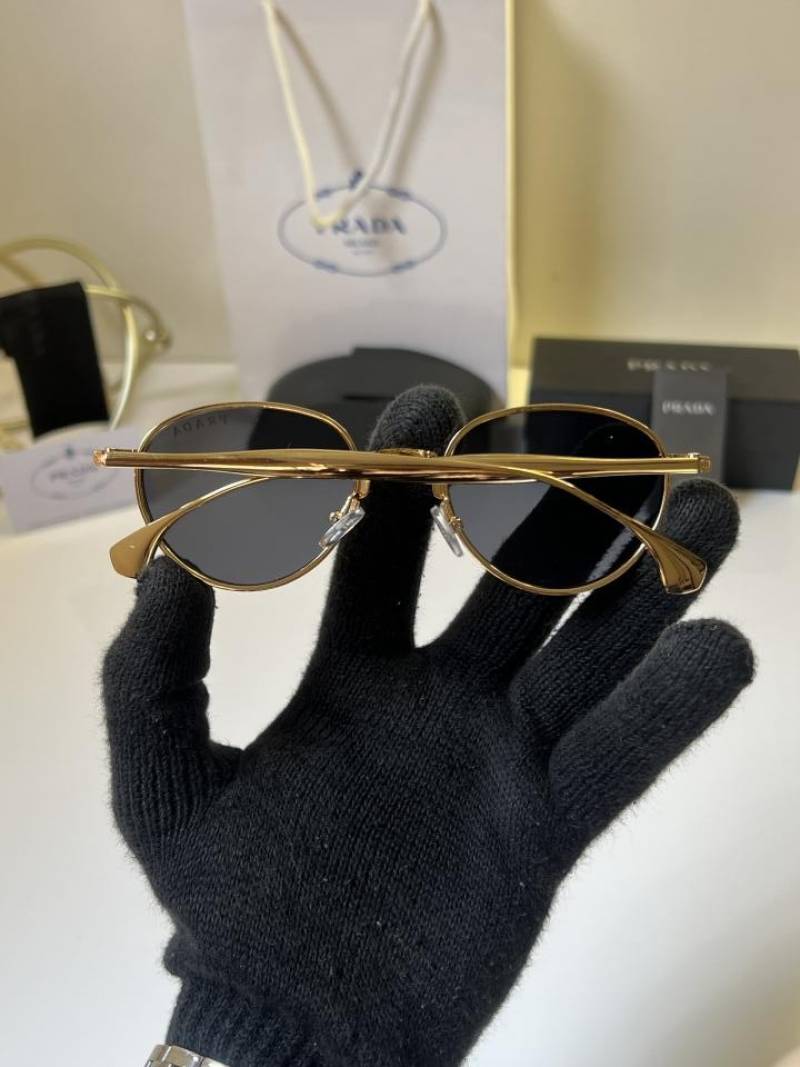 Pradda_3183_gold_black