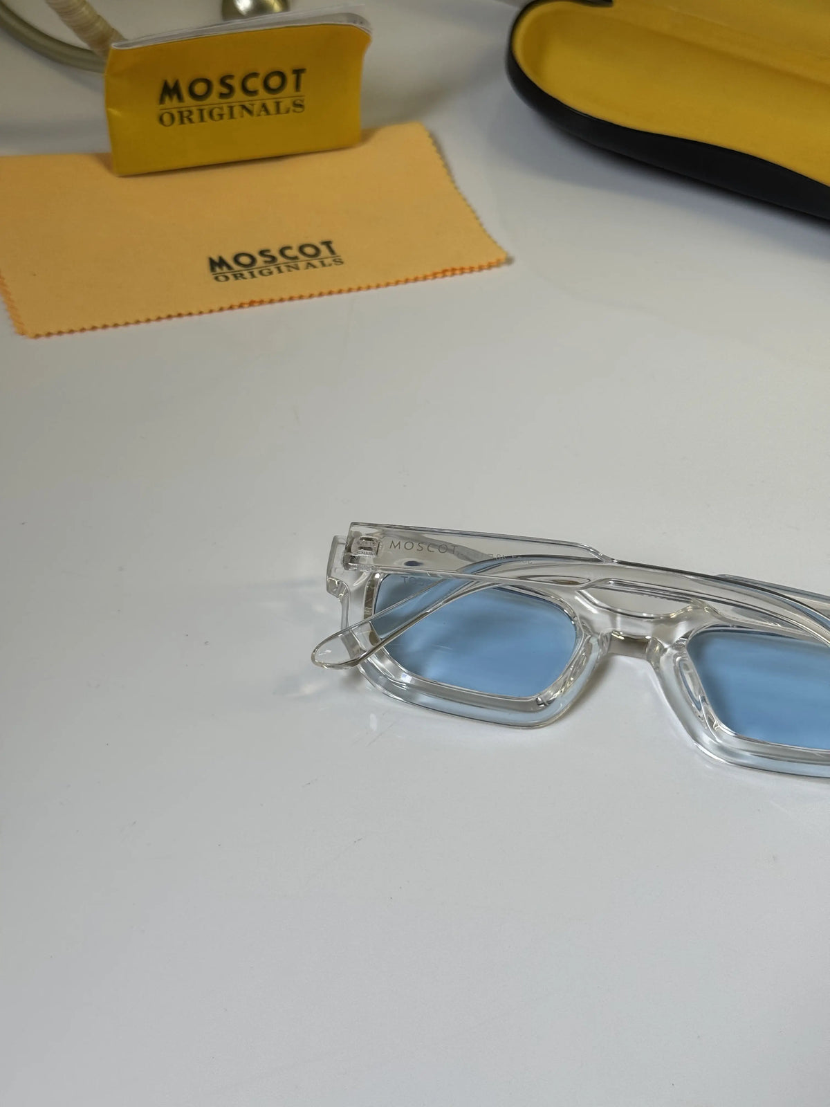 Moscot_3887_Water_Blue