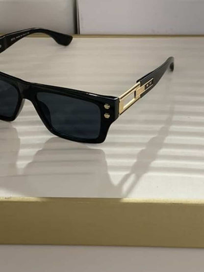 Dita_1001_black_gold