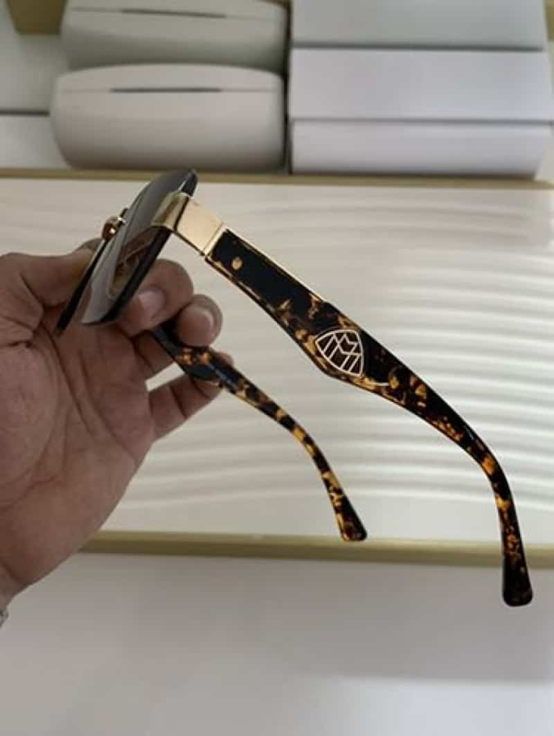 Maybach_2560_gold_brown_tiger