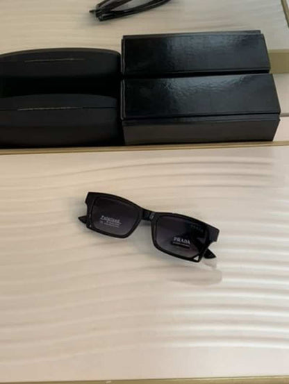 Prada_55310_black_shaded