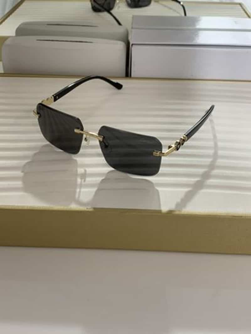 8813 gold black