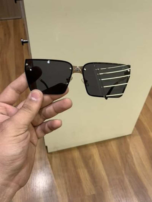 maybach 118 gold black