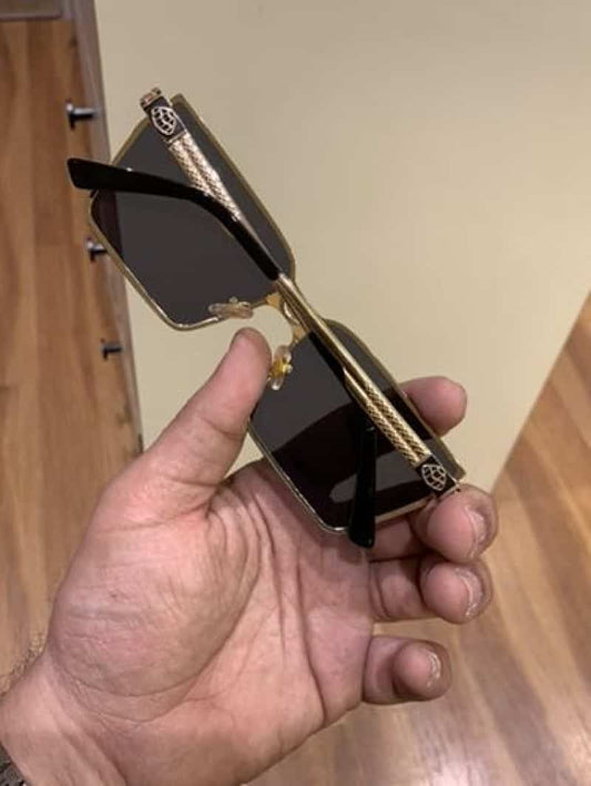 maybach 118 gold black