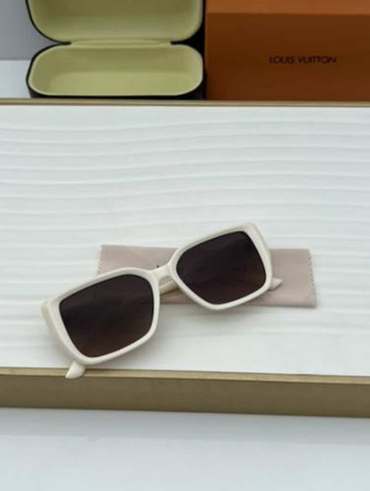 Louis vuitton 2216 white