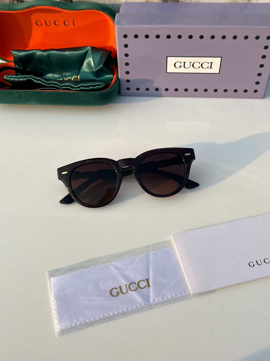 gu·Cc!_2921_tiger_brown