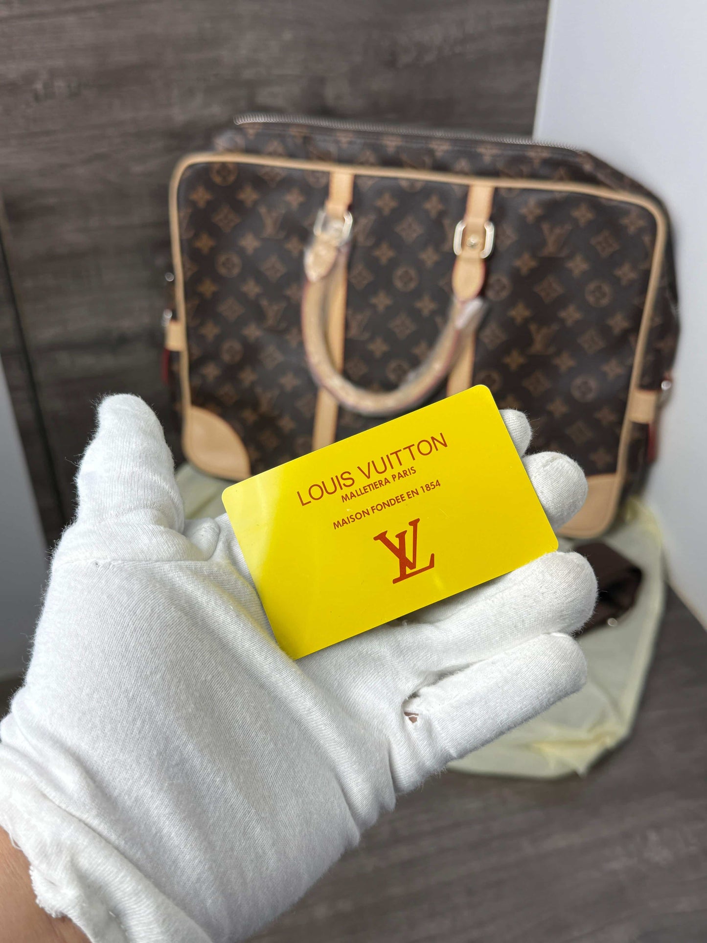 Louis_Vuttion_Premium Quality Laptop Bag 1049