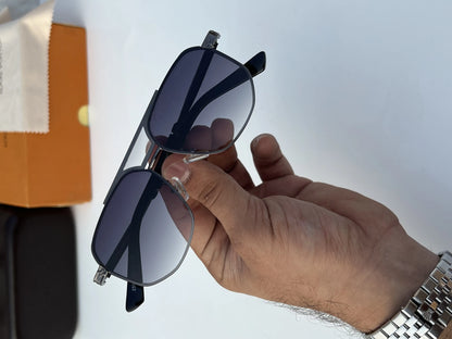 Louis_vuitton_2593_green_shaded