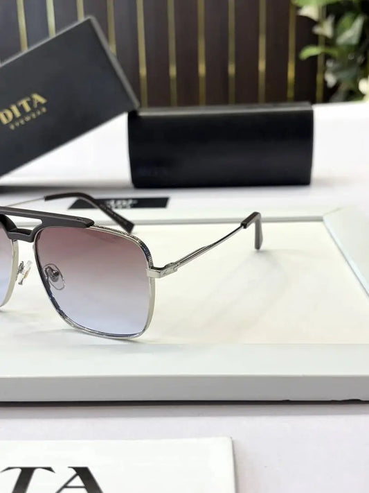 Dita_401_