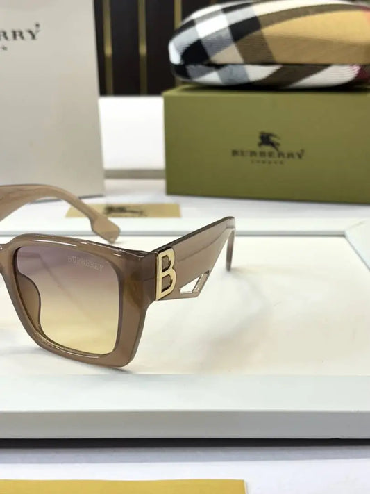 _Burberry_8258_for_her