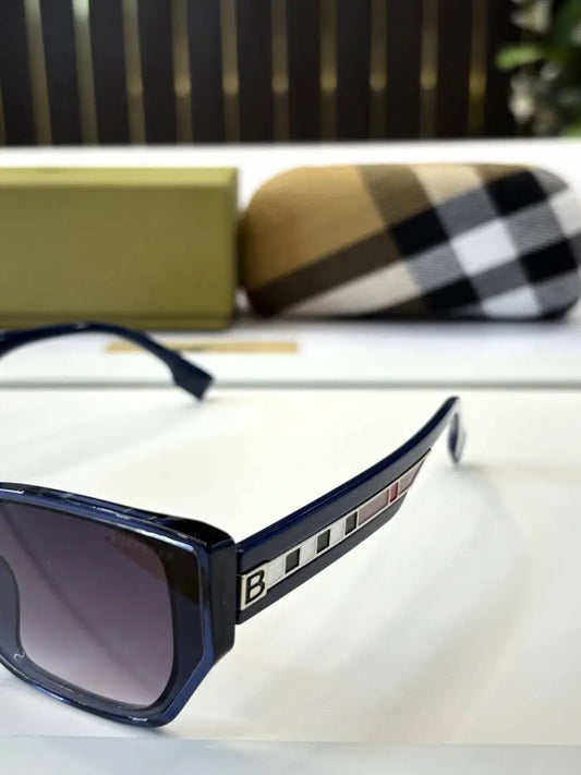_Burberry_9935_