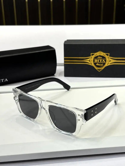 _Dita_0125_transparent_blk
