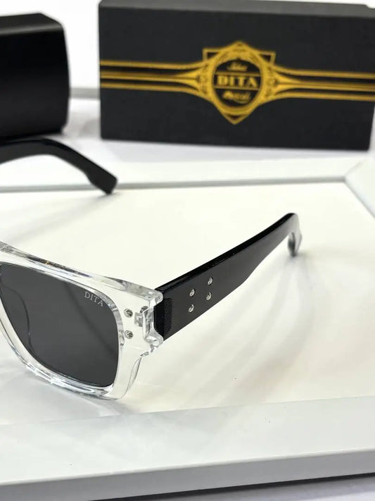 _Dita_0125_transparent_blk