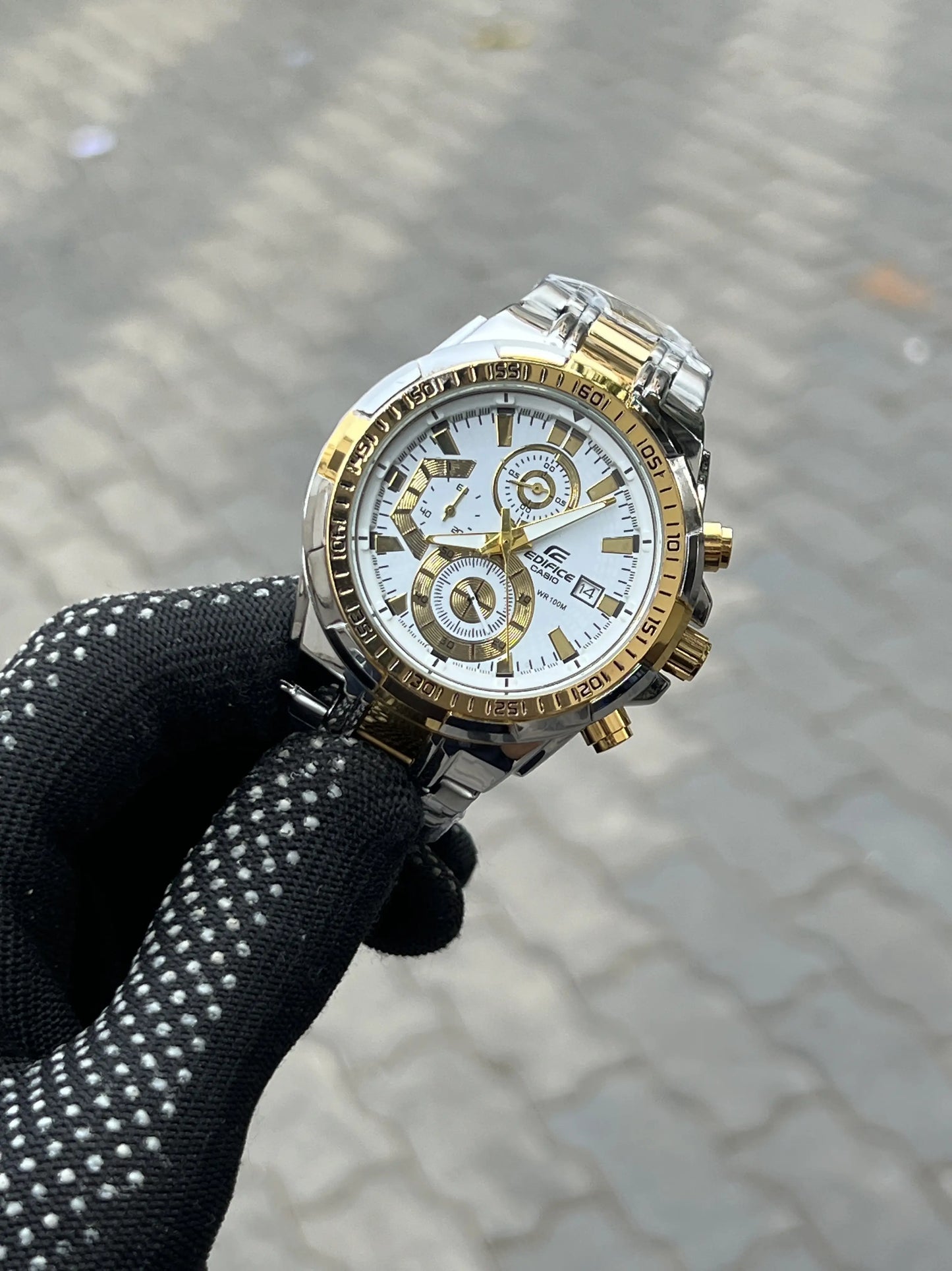 Casi_o Edifice Two Tone White
