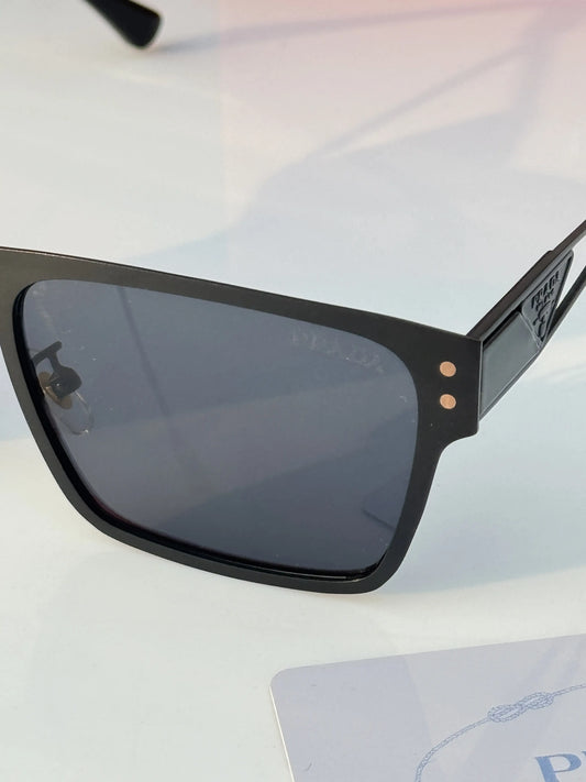 Prada_68079_black