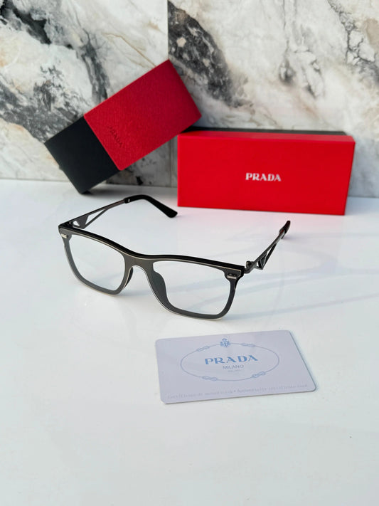Prada_1004_plano