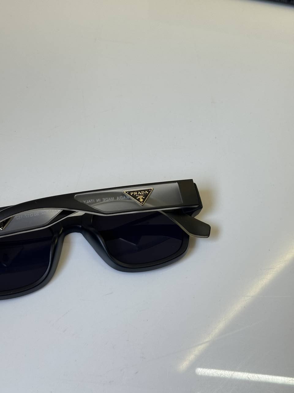Prada_2330_White_Black