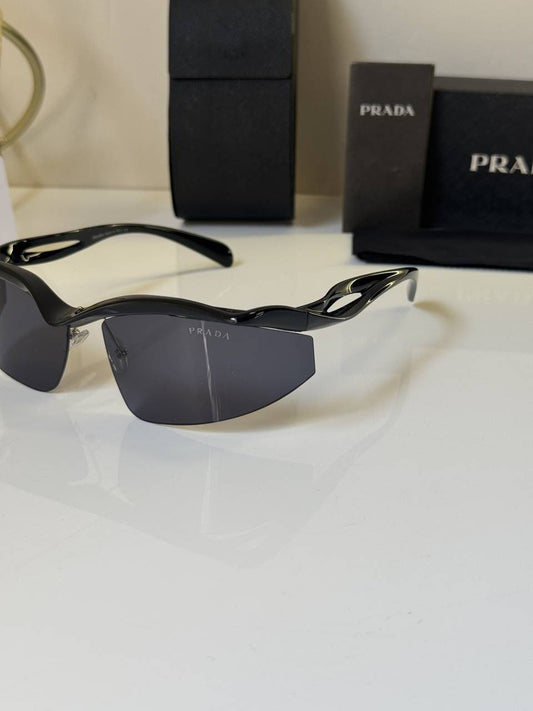 Prada_167_Black
