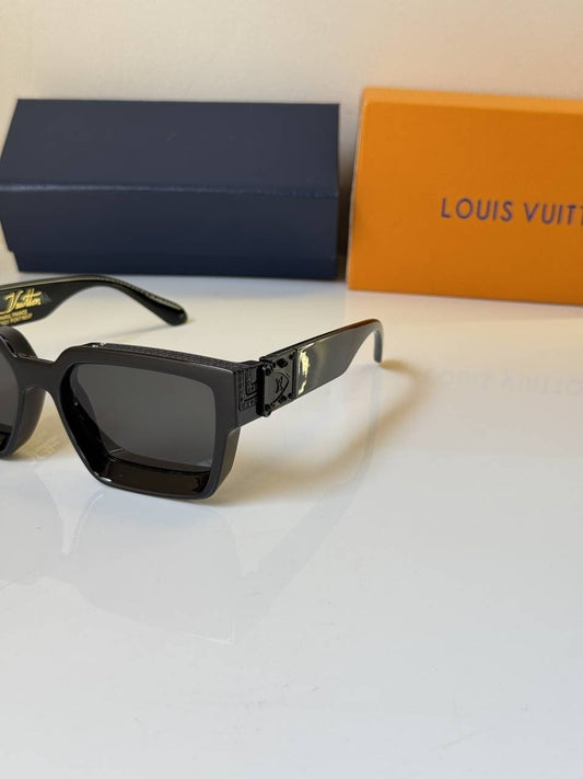 Louis_Vuitton_96006_Black_Millionaire