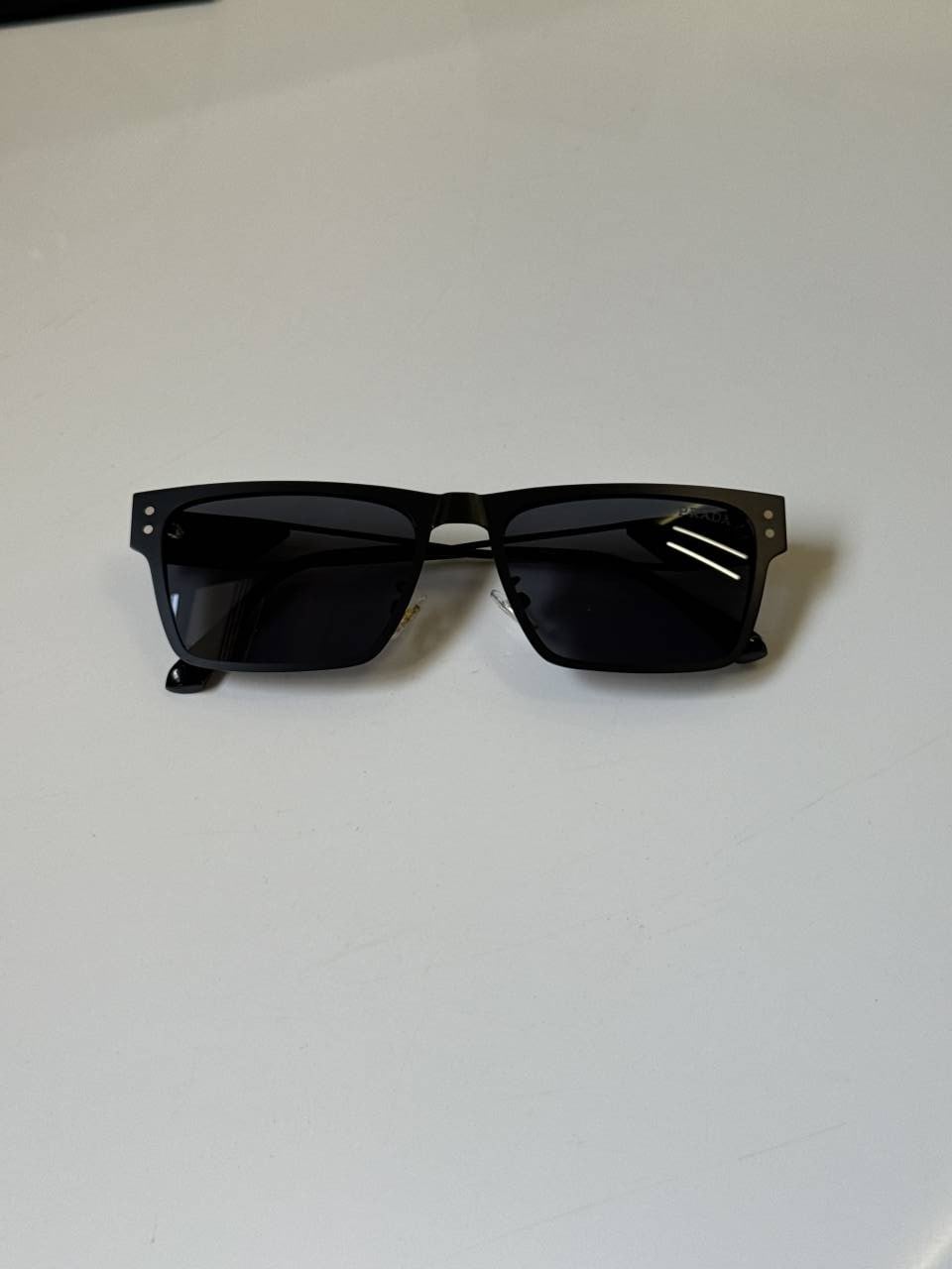 Prada_68079_Black