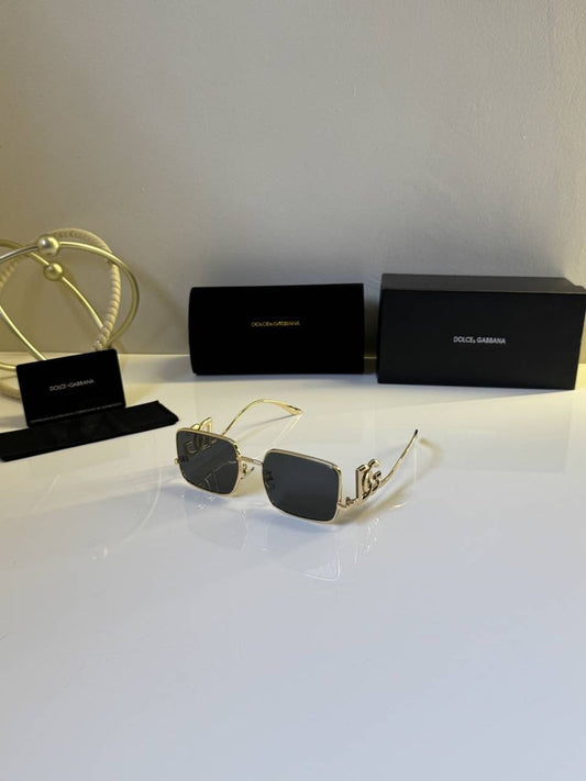 Dolce_Gabbana_303_Gold_Black