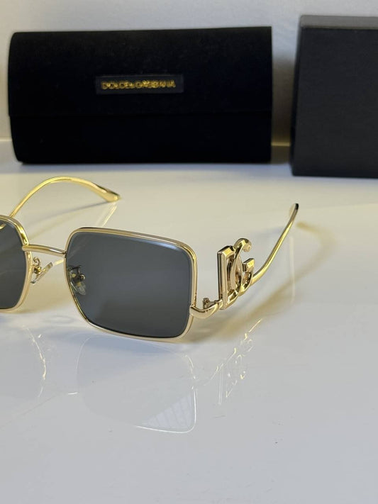 Dolce_Gabbana_303_Gold_Black