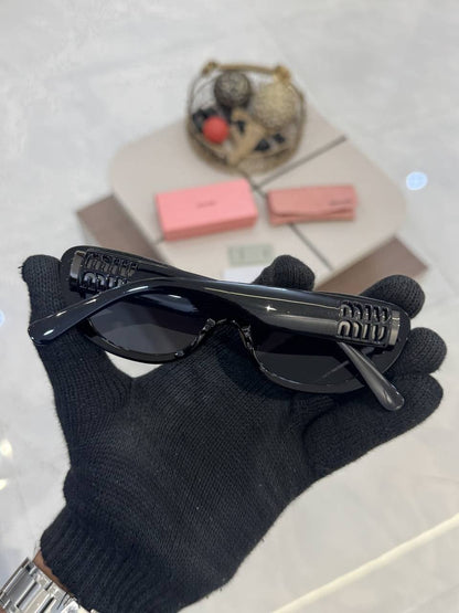 Miu_Miu_2935_Glossy_Black
