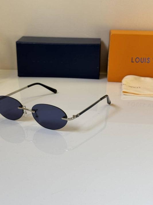 Louis_Vuitton_1101_Silver_With_blue_lens
