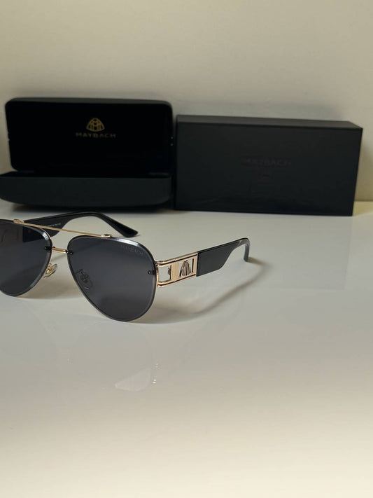 Maybach_23335_Gold_Black