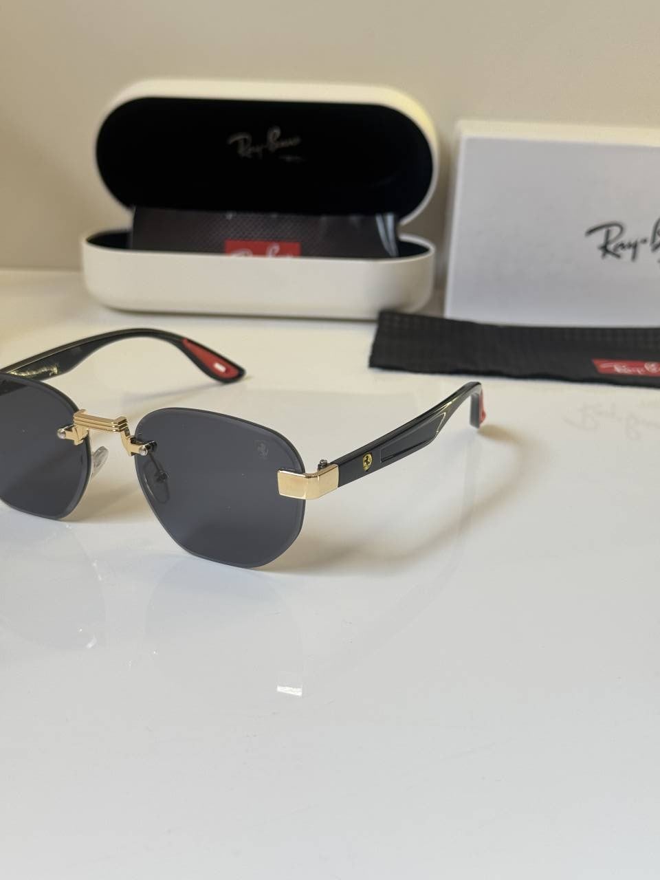 Rayban_26003_Black_Gold