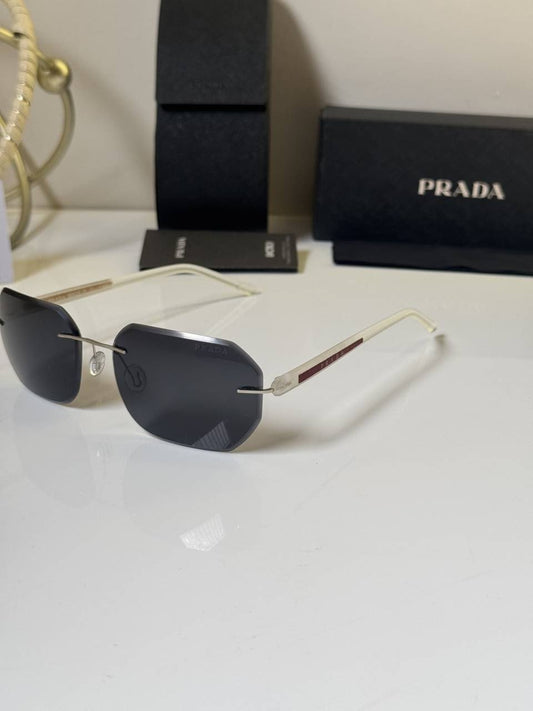 Prada_8689_Ice_Black