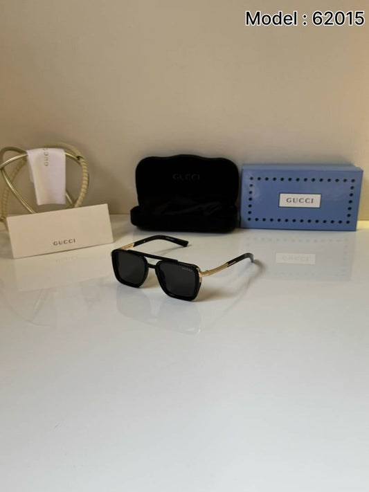 Gucci_62015_Gold_Black