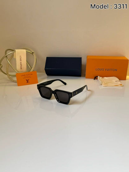 Louis_Vuitton_3311_Glossy_Black