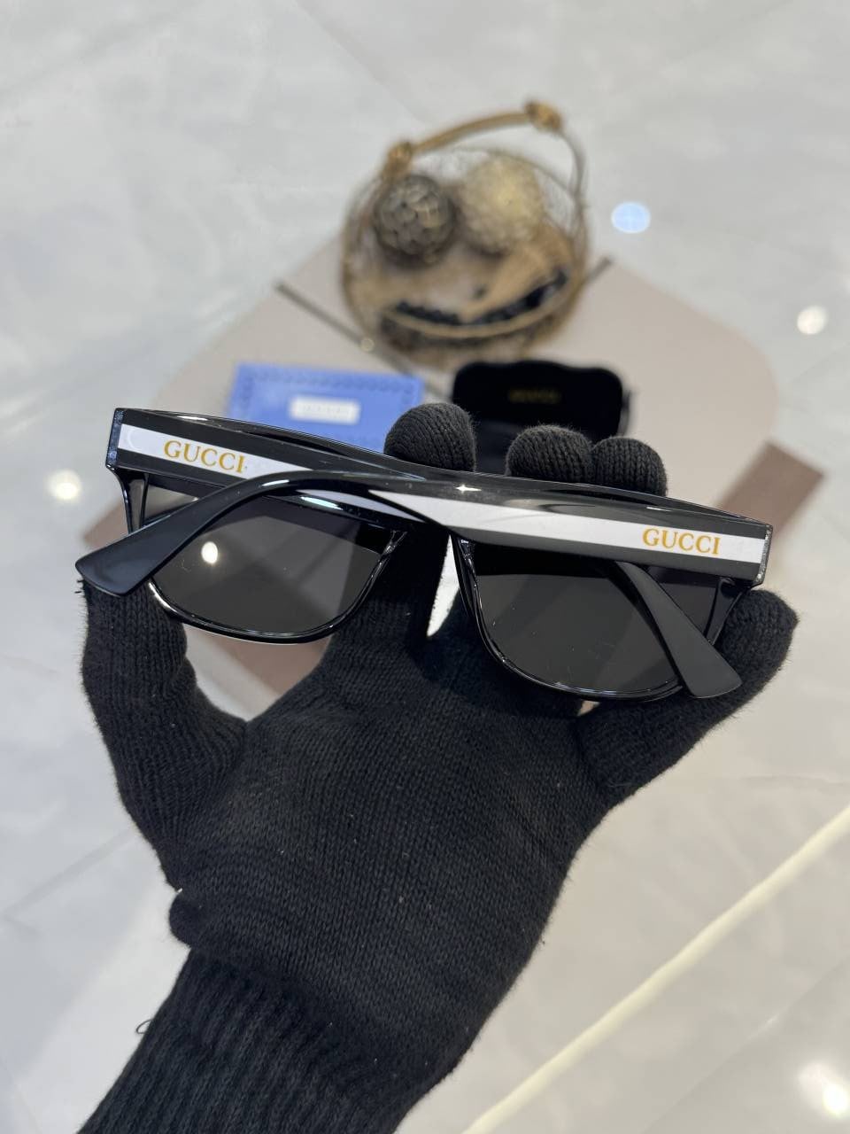 Gucci_2222_White_Black