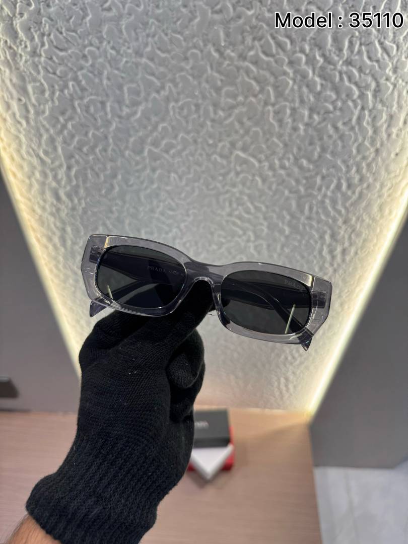 Prada_35110_Glossy_Grey
