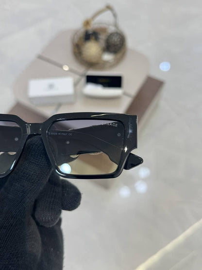 Versace_9002_Black_with_Green multi_lens