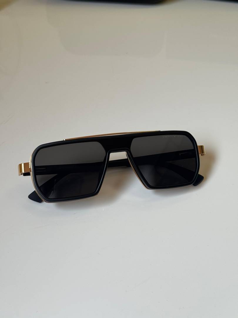 Armani_1041_Black_Gold
