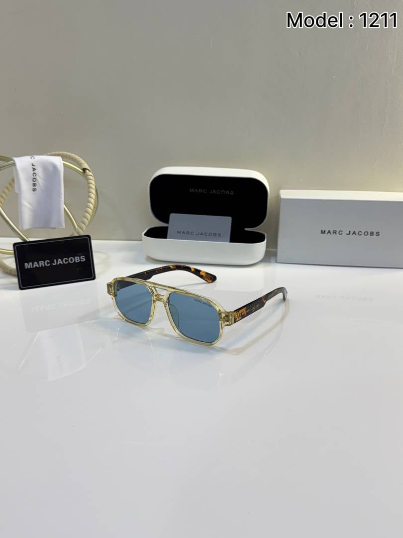Marc_Jacobs_1211_Tiger_Blue_Candy