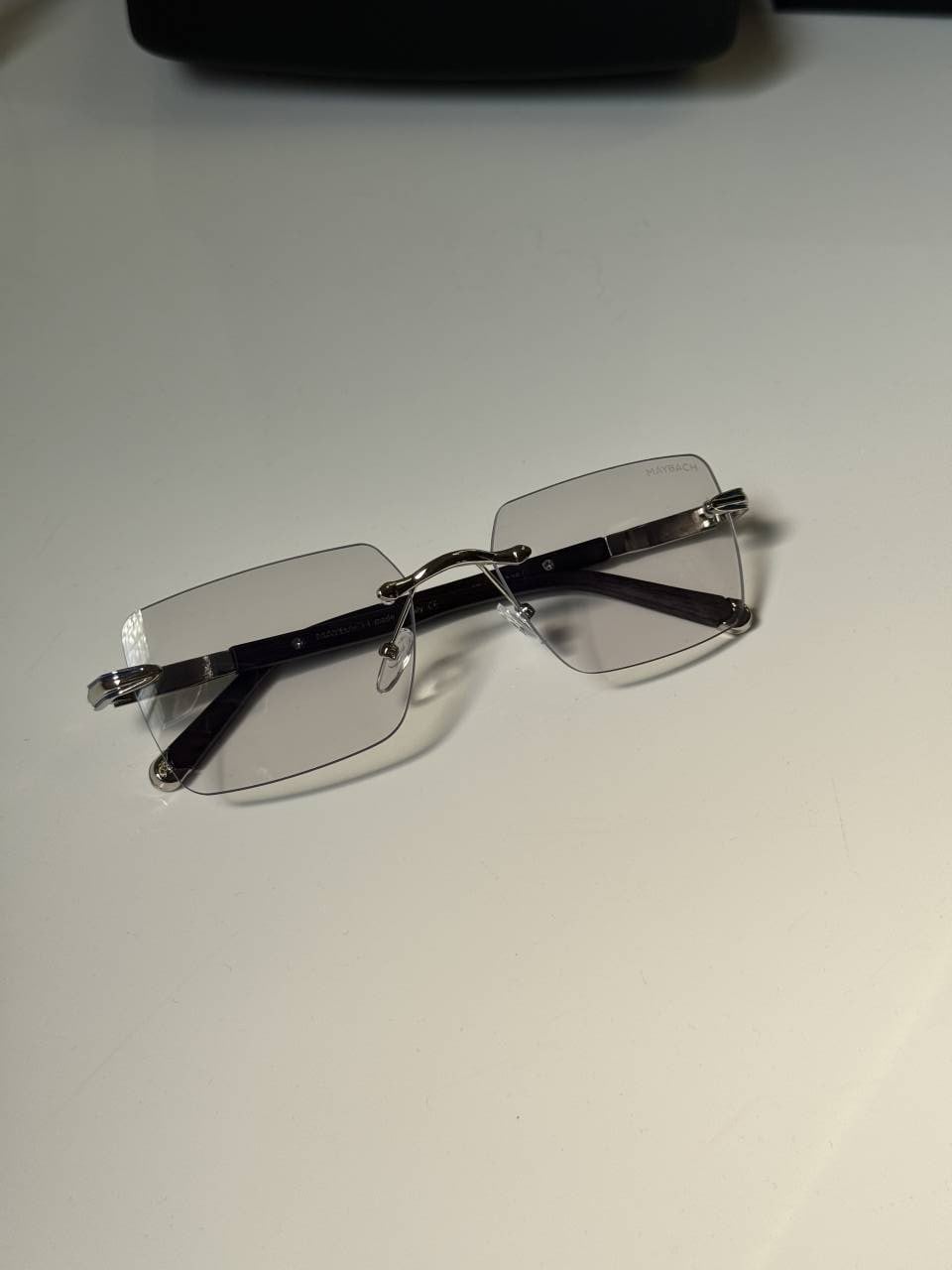 Maybach_76_Photochromic