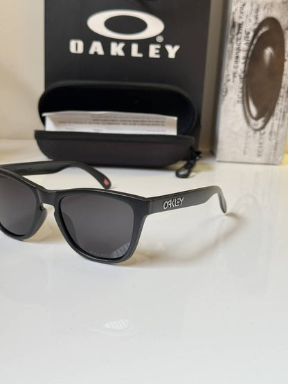 Oakley_9103_Black