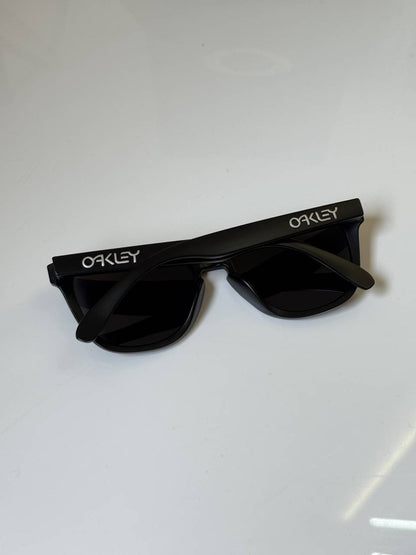 Oakley_9103_Black
