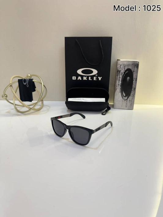 Oakley_1025_Black_Silver