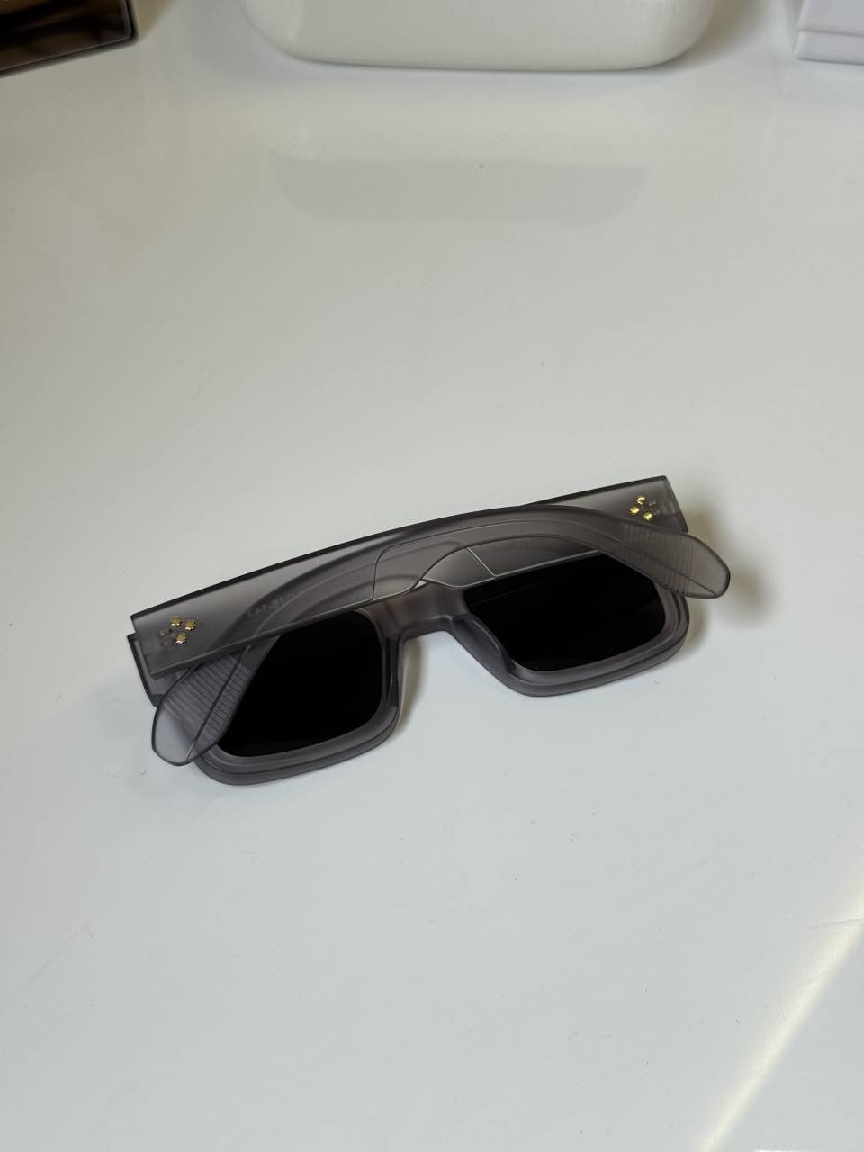 Marc_Jacobs_98098_Matt_Grey