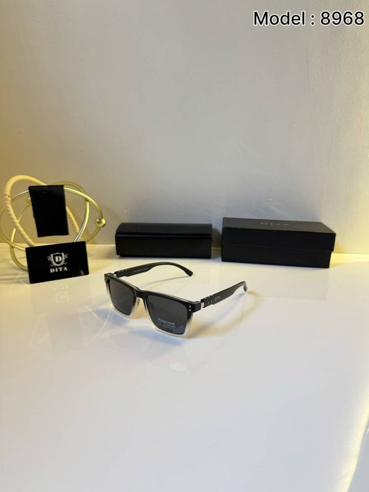 Dita_8968_black