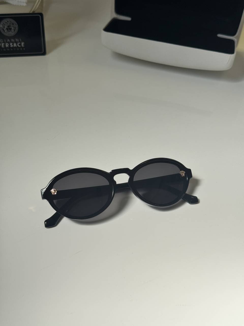 Versace_18524_Black